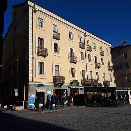 Appartamento Les Fleuves - Doire Aosta Esterno foto